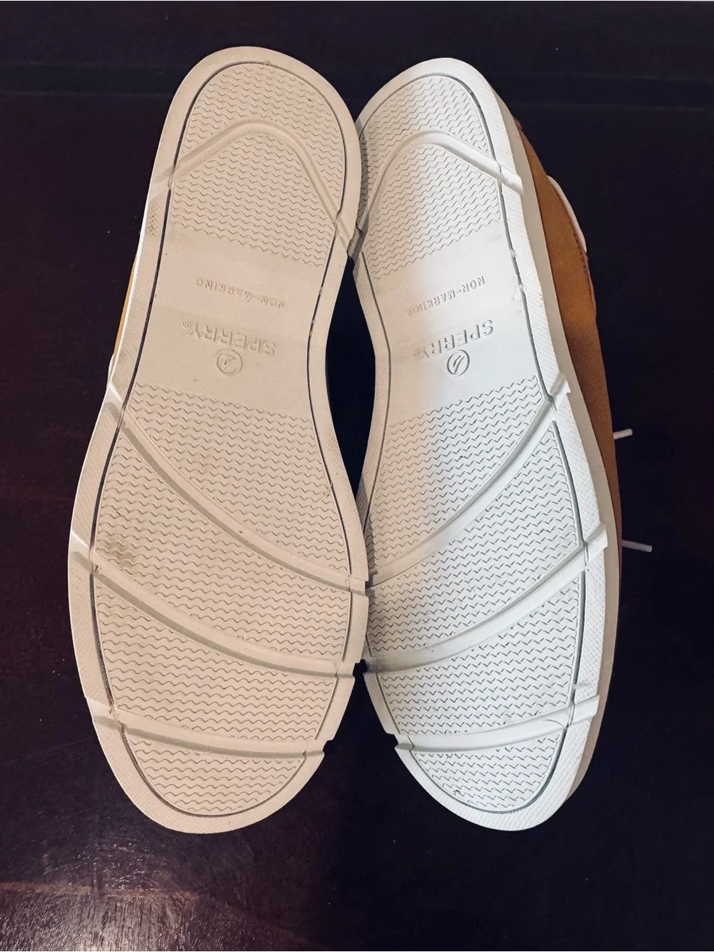 Sperry classic tan